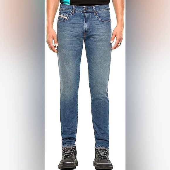 NWT - Diesel Thommer Slim Fit Jeans - W29 L32 - Picture 2 of 11
